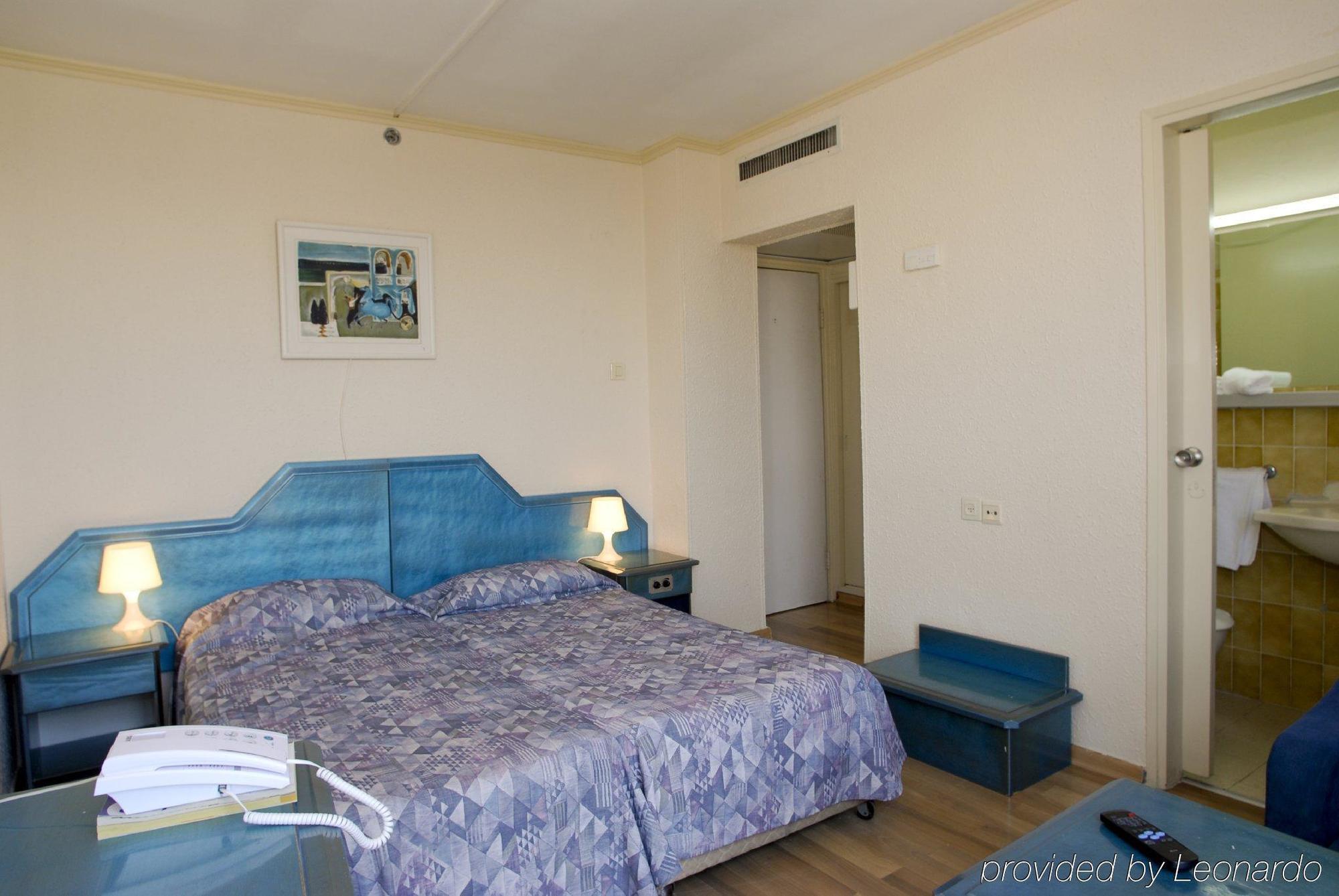 Residence Hotel Netanja Pokoj fotografie